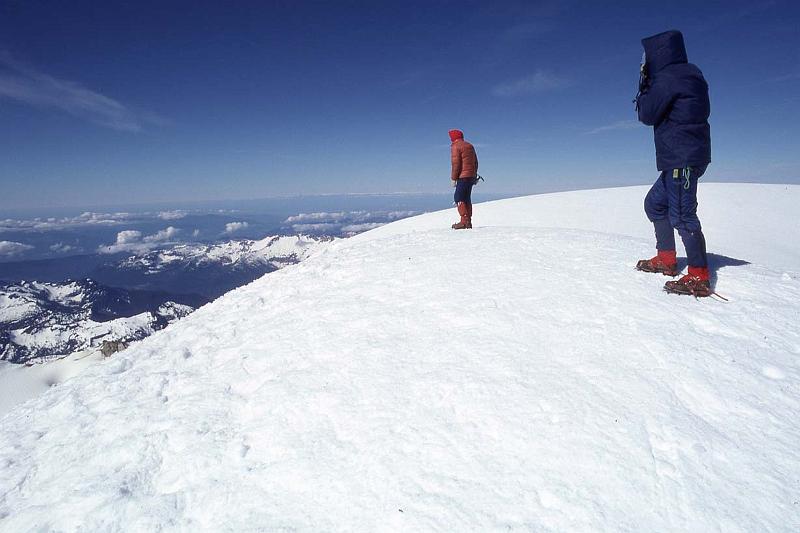 1988-004 Mt Baker w Basic Class Jun 1988 Summit.jpg